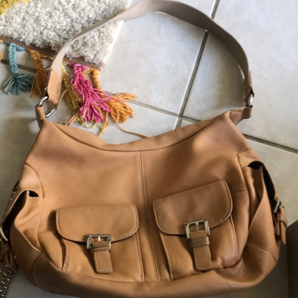 Tignanello Handbags - Camel color leather Italian bag w zipper closure🌺